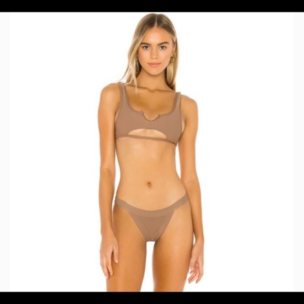 Frankie’s Bikinis cole top brownie size small